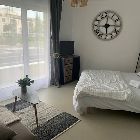 La Colline Aux Oiseaux 아파트 캉