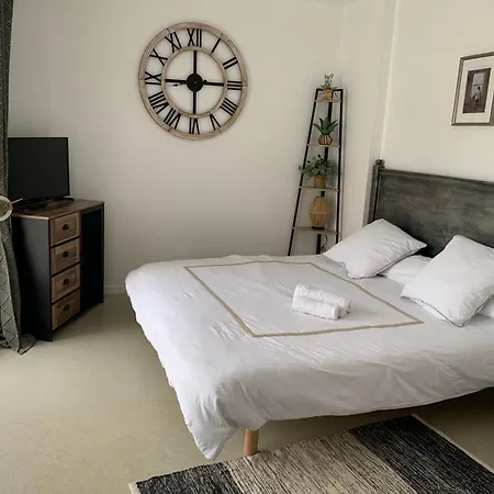 La Colline Aux Oiseaux