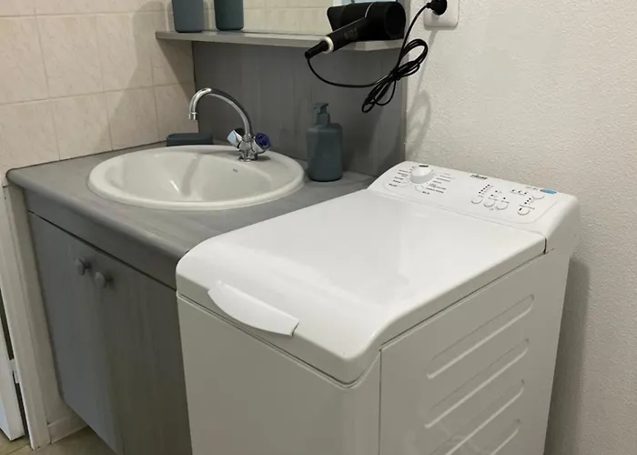 La Colline Aux Oiseaux *