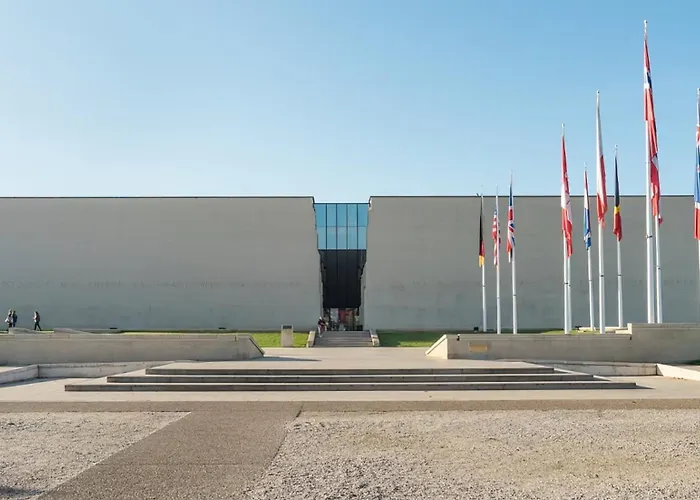 La Colline Aux Oiseaux *